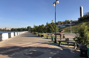 800px-Набережная_зодчего_Дудина