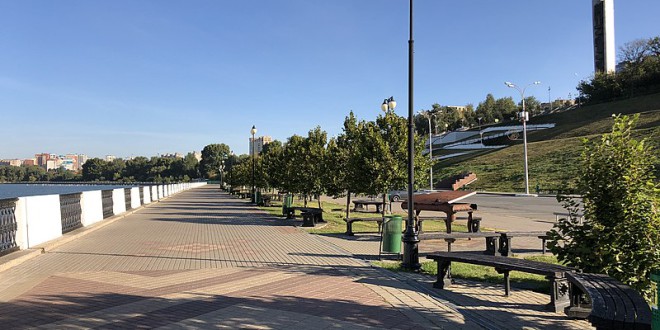 800px-Набережная_зодчего_Дудина